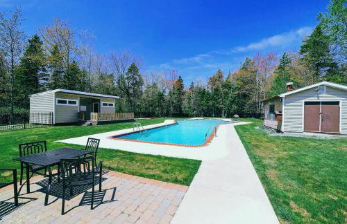 Creekside Family Dreamland - Hot Tub, Firepit, Arcade - Foto 72