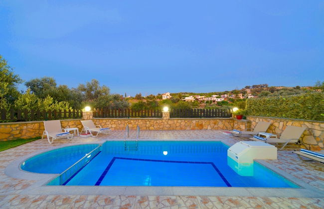 Kiriana Villa by LeaderStay - Photo 22