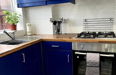 Stylish Cosy Home - M42, Airport, NEC & Train St - Photo 32