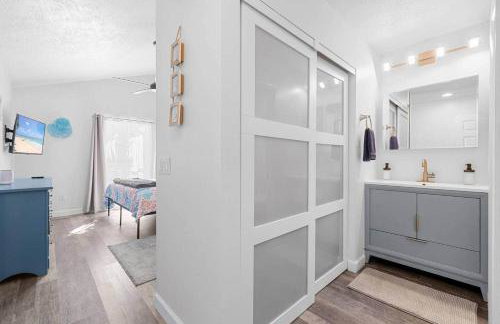 3 TVs Pool Spa W/D Netflix 20 mins to Airport A/C - Foto 16