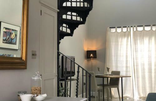 Wimbledon - Apartment - Sleeps 2 -Private Entrance - Foto 7