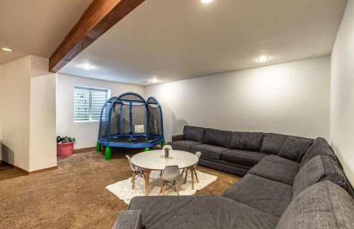 Big Family Getaway- Theater Room- BBQ- Play Room- Fire Pit - Foto 49