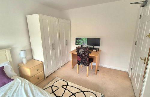 Pool, drinks and a hot tub! - Photo 30