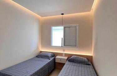 Apto em Bertioga com AC e Wi-Fi - 300m da praia - Photo 15