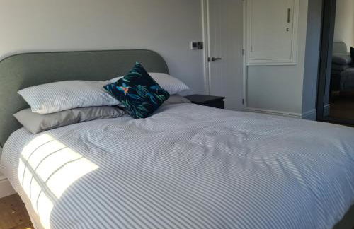 Number 10 - Stunning brand new house - sleeps 6 - free parking - Foto 30