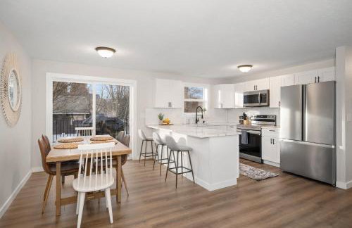 Spacious Family Villa only 13 mi from Silverwood - Foto 8