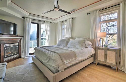 Luxe Getaway with Riverfront Views in Grants Pass! - Foto 22