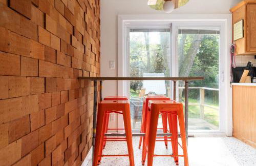 Peaceful Gem HotTub Fenced Yard & Near Downtown - Foto 15