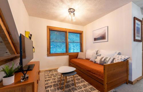 Creekside Cabin - Seven Devils,NC - Pet-Friendly, Close to Skiing & Hiking, and the Apline Coaster! - Foto 30