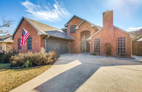 Rockwall Luxury Retreat-Pool/Spa/Patio/Gameroom - Foto 49