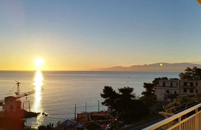 Seafront House Le Finestre Sul Mare With Balcony - Photo 23