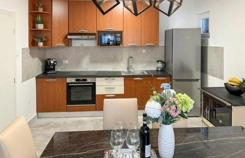 2 Bedroom Nice Home In Rascane - Foto 18