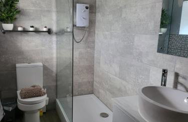 St Just Cottage - Beautiful 3 bed in the heart of St Just with a Fish & Chip Shop, Cafes and 4 local Pubs - Foto 2