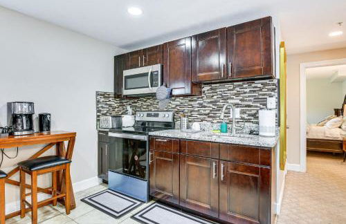 Pet-Friendly DC Area Condo with Yard! - Foto 12