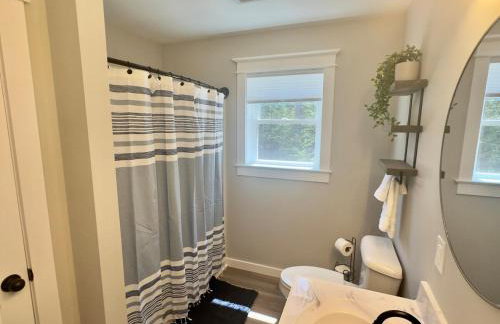 New 2023 Waterfront Home near Acadia with Hot Tub - Foto 22