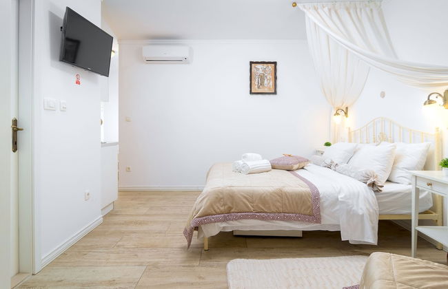 Gaius Aurelius Valerius - Photo 23