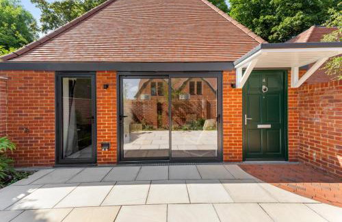 3 Bed House near Purley, by ARP Homes, Free Parking, Ideal for Long Stays & Insurance Bookings - Foto 47