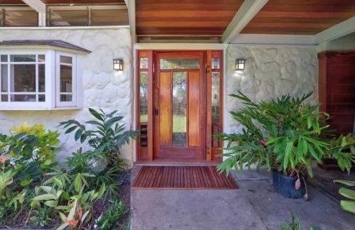 Stunning Lanikai Home just steps to the Ocean-Authentic Hawaiian Tropical Charm - Photo 5