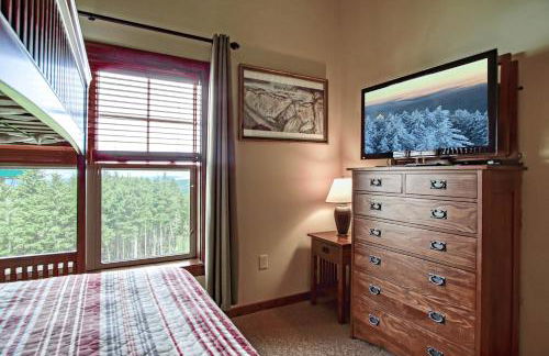3 bedroom, 2 Full Baths, Slope Side Outdoor Hot Tubs on Site Ski Lift overlook - Foto 20