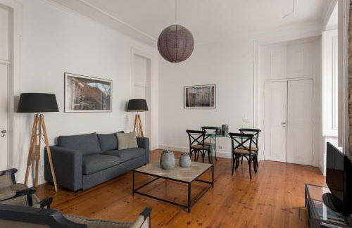 Chic 1-Bedroom in Cais do Sodré - Modern and Central - Photo 1