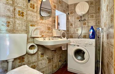 Cozy Three-Room Apartment with Mountain View & Parking - Ussin Chalet - Valtournenche - Foto 27