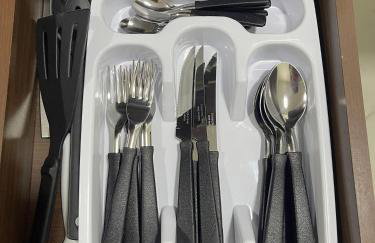 Imóvel climatizado, localizado em um prédio novo e equipado com tudo o que você precisa para uma experiência de hospedagem incrível na cidade de Toledo. - Photo 13