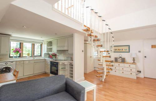 83 Downs Hill - Foto 1