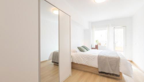 Homely Málaga San Juan de Letrán con Terraza - Photo 3