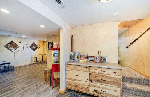 Charming Bedford Cabin with Private Hot Tub! - Photo 24