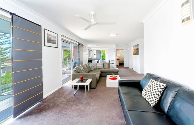 Adrift Apartments - Photo 4