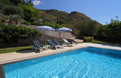 Villa Etna Mare - Pool villa in peaceful location with breathtaking views of the sea, Mt Etna & Taormina - - Foto 9