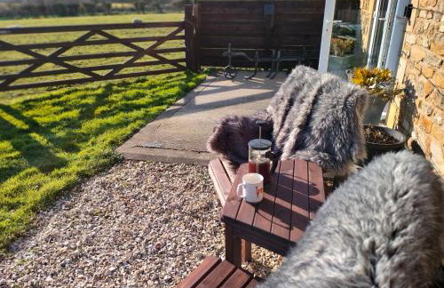 The Hideaway with hot tub - Foto 34