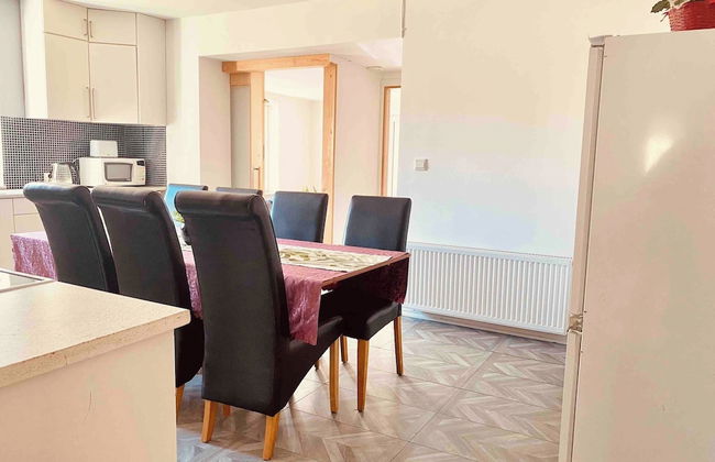 Bjurvik's Villa - Flat 2 - Business Customers Only - Photo 14