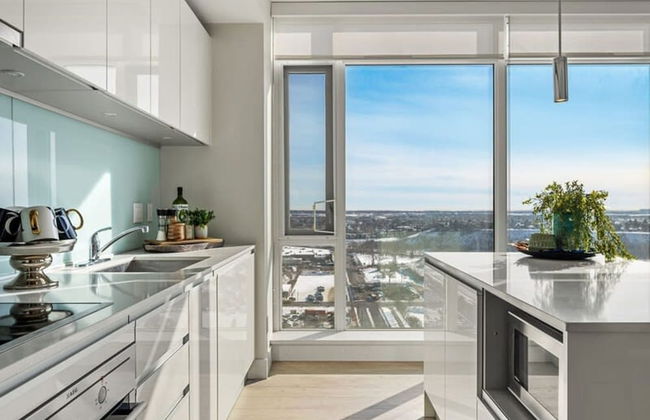 Prime Location Views Free Parking Banff Pass - Photo 10