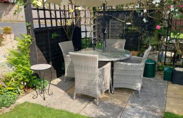 Private apartment, parking, sea and country views - Photo 10