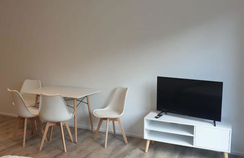 Apartment mit Küche, 2 Einzelbetten, Dusche, Parkplatz, schnellem Internet, ADA3 - Foto 5