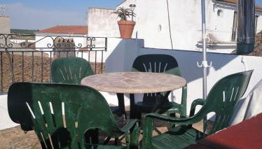 Charming house with mountain view in Encinasola, fireplace - Photo 2