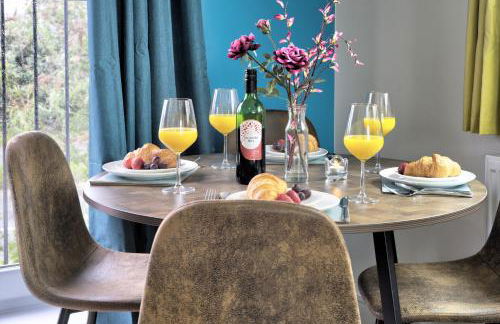 Modern Comfort, 2BR, Ensuite, Parking - Foto 36