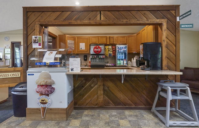 Serene Escape at Table Rock Lake - Photo 17