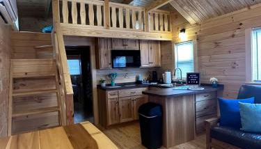 Get-away Cabin in Surf City w Loft and Parking - Foto 3