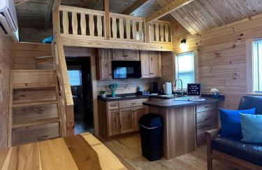 Get-away Cabin in Surf City w Loft and Parking - Foto 3