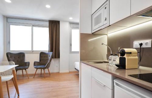 Aparthotel Augusta - Photo 10