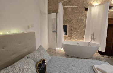 Suite Independiente de 45 m2 con Bañera en Pleno Casco Viejo - Photo 20