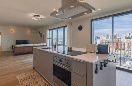 Gorgeous Apartment with City View by LovelyStay - Foto 19