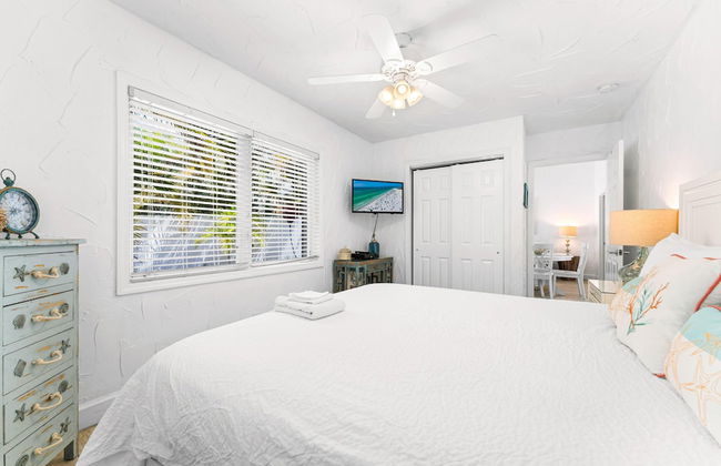 Crescent Beach Villas - West by Beachside Management - Photo 5