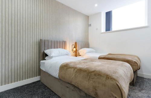 Birmingham City Modern Apartment - Table Tennis - Pool - Foto 7