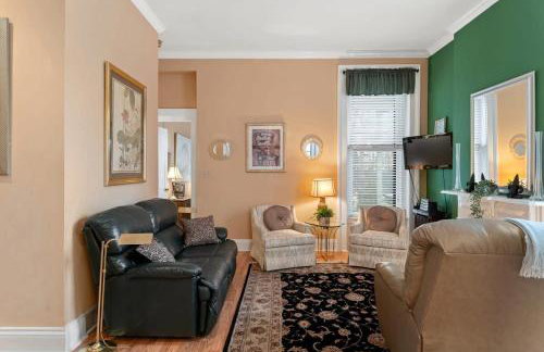 Charming Churchill Downs Cottage-Family Friendly - Foto 9