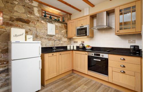 The Roundhouse - Photo 6