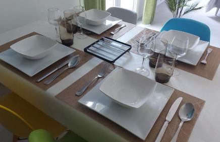 T2, 50m du lac, PISCINE, WIFI, jardin terrasse sans vis-à-vis, 1 à 4 pers - Foto 14