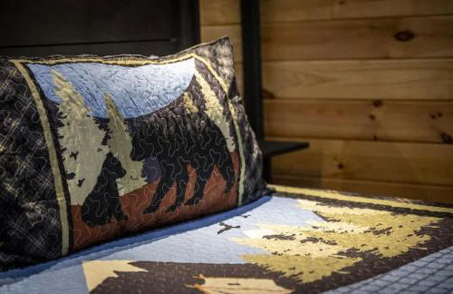 Black Bear Lodge - Fire Pit - Hot Tub - Foto 25